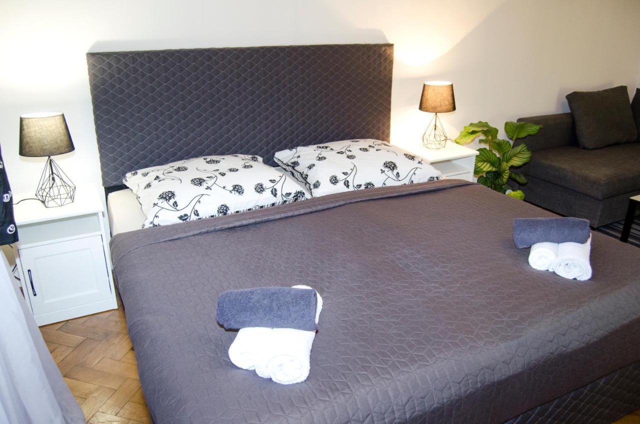 Exlusive Apartment Paris Style Πράγα Εξωτερικό φωτογραφία