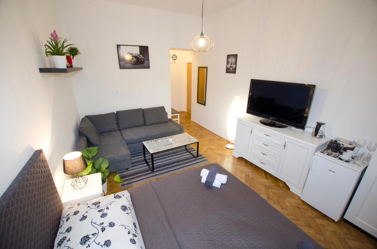 Exlusive Apartment Paris Style Πράγα Εξωτερικό φωτογραφία